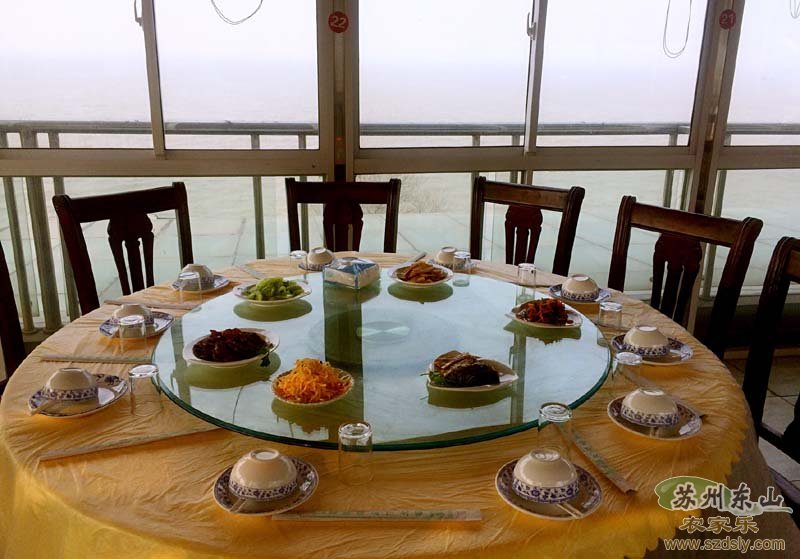 湖景用餐厅